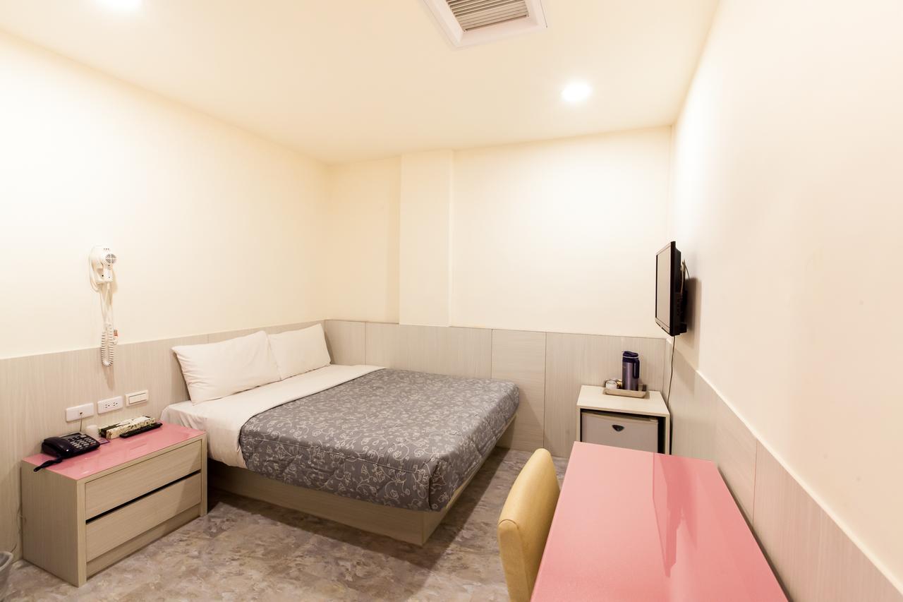 Ruei Gung Business Hotel Kaohsiung Buitenkant foto
