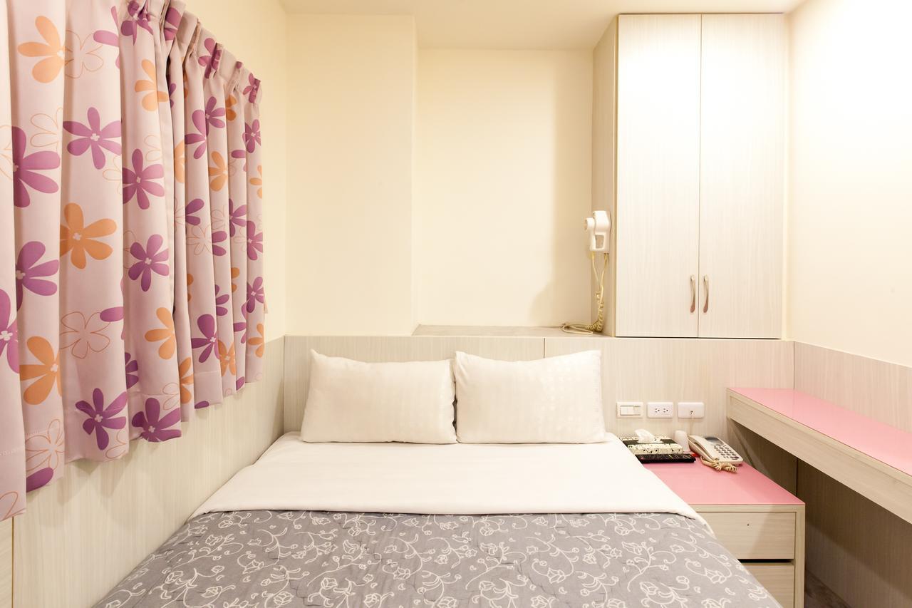 Ruei Gung Business Hotel Kaohsiung Buitenkant foto