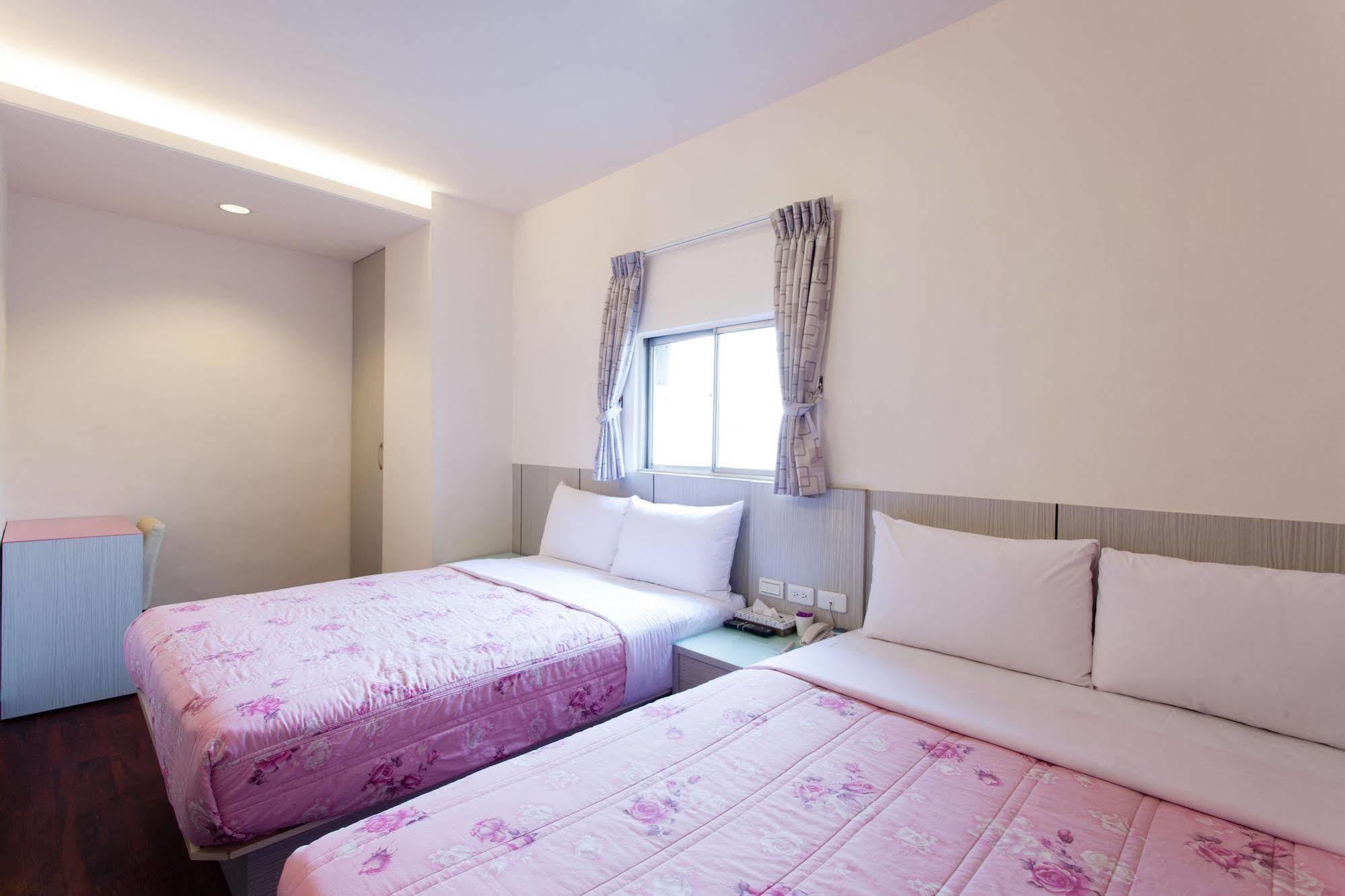 Ruei Gung Business Hotel Kaohsiung Buitenkant foto
